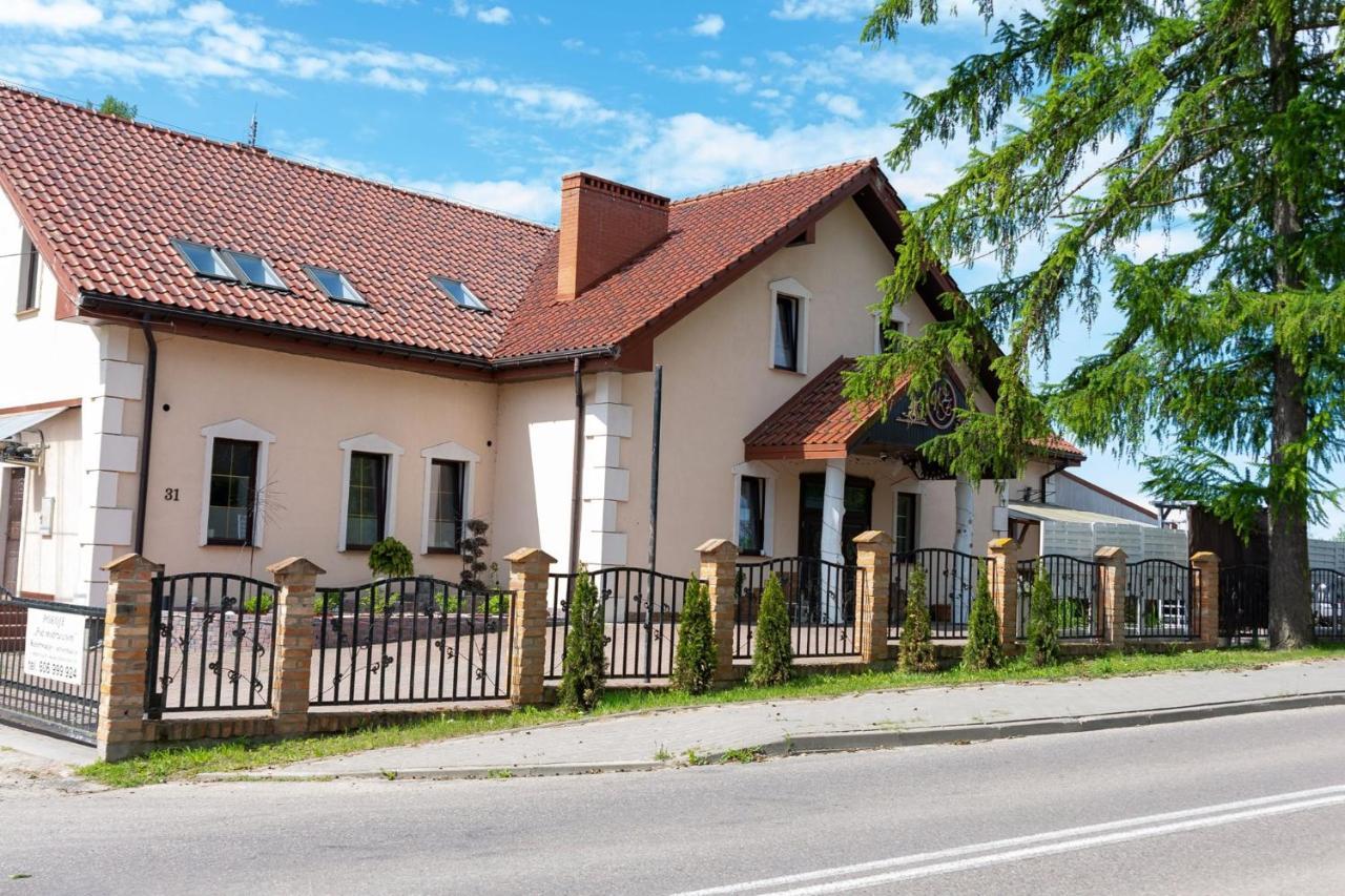 Pensjonat Agroturystyczny Pod Modrzewiem Bed and Breakfast Florczaki Buitenkant foto