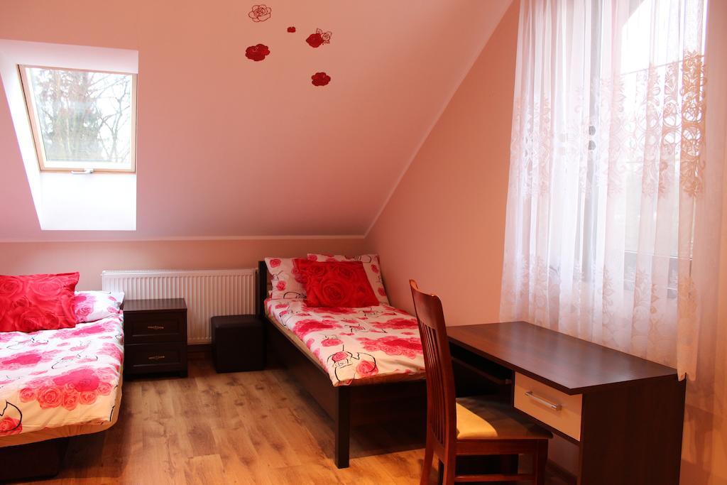 Pensjonat Agroturystyczny Pod Modrzewiem Bed and Breakfast Florczaki Kamer foto