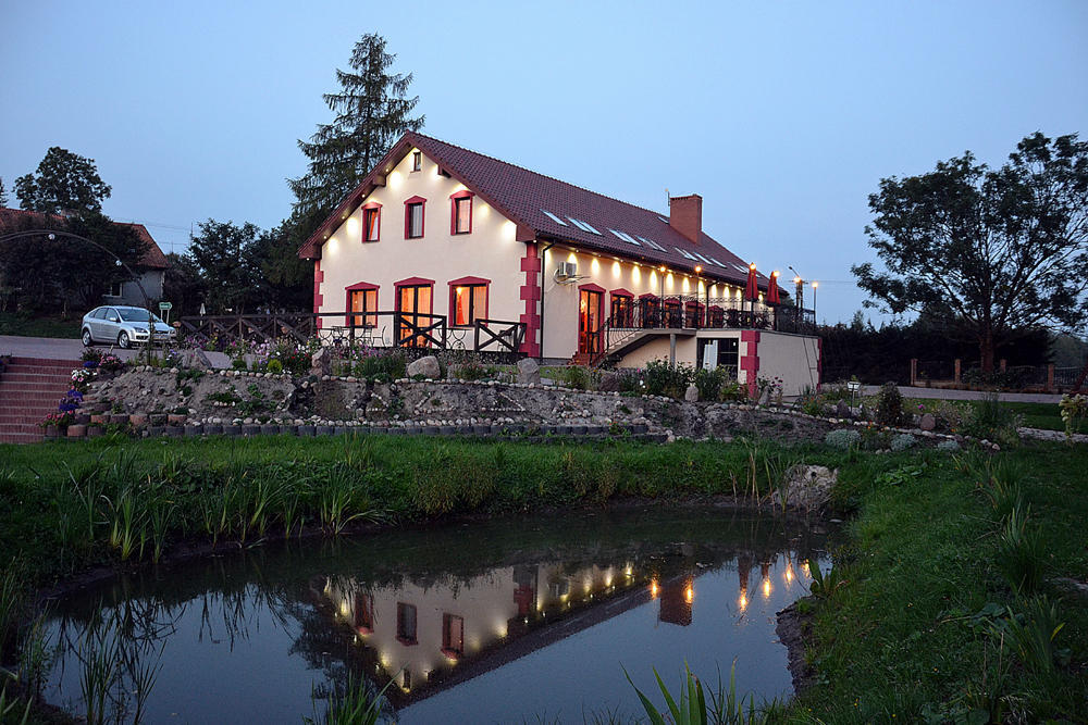 Pensjonat Agroturystyczny Pod Modrzewiem Bed and Breakfast Florczaki Buitenkant foto